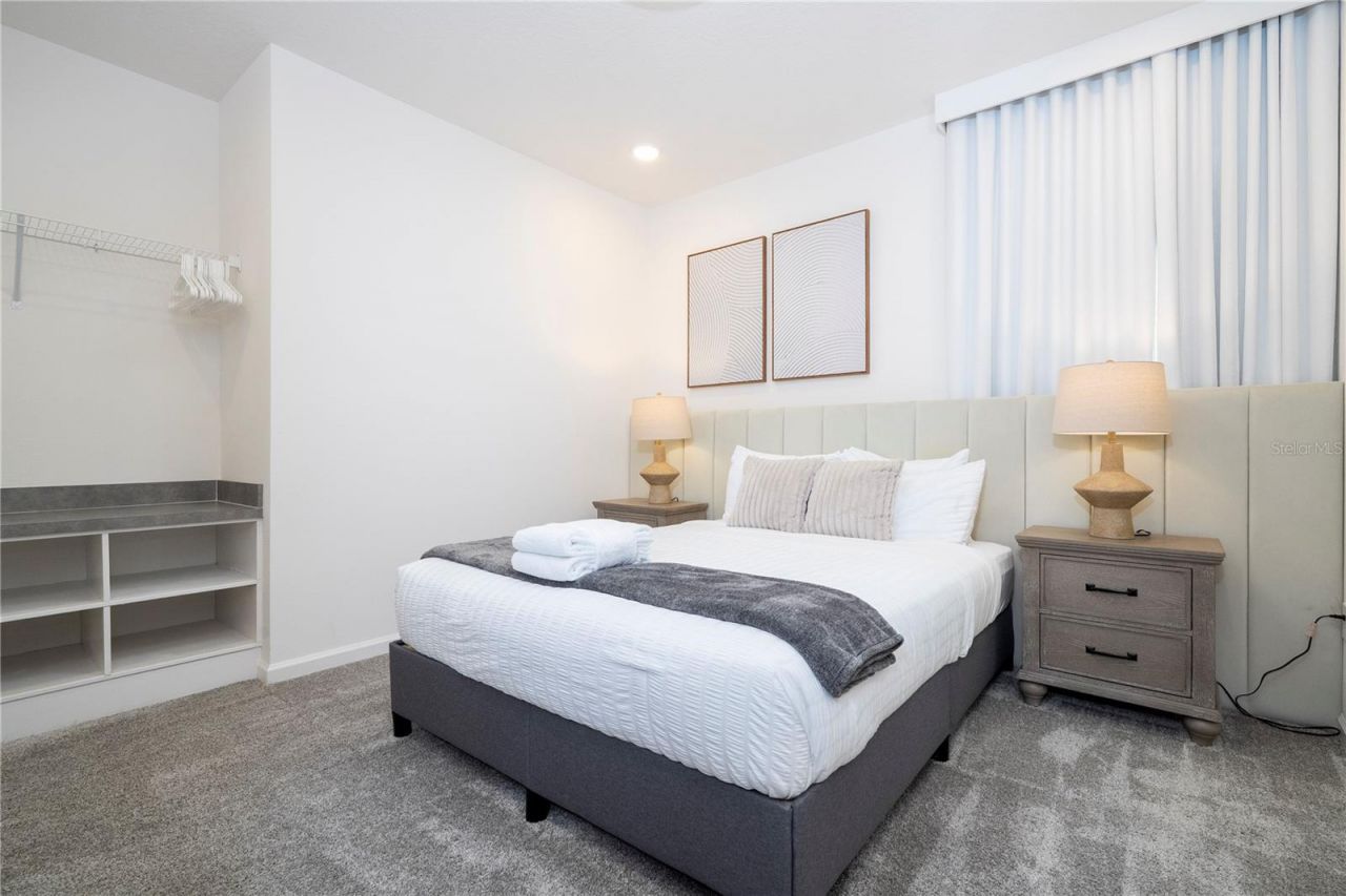 5860 High Seas Drive, Orlando, FL 32821 Photo