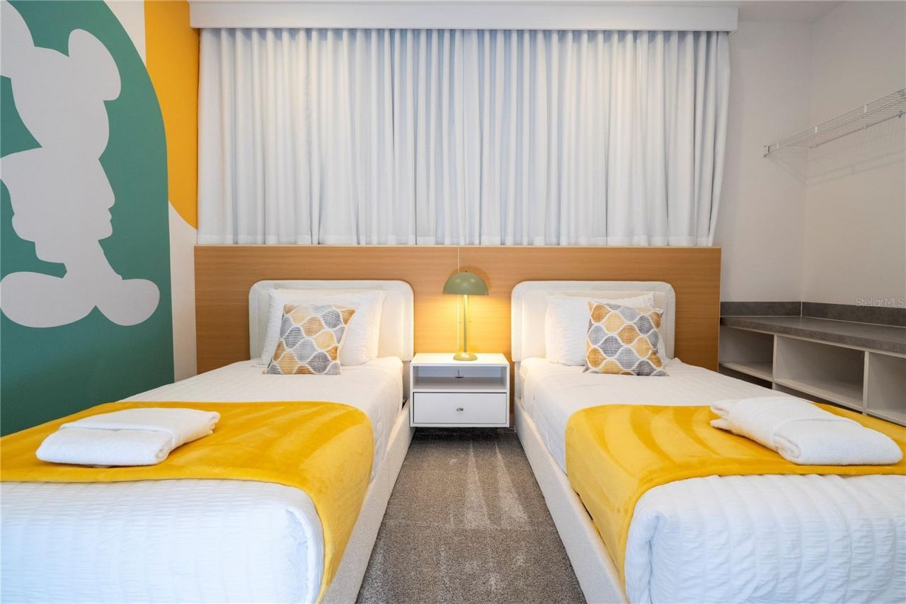 5860 High Seas Drive, Orlando, FL 32821 Photo