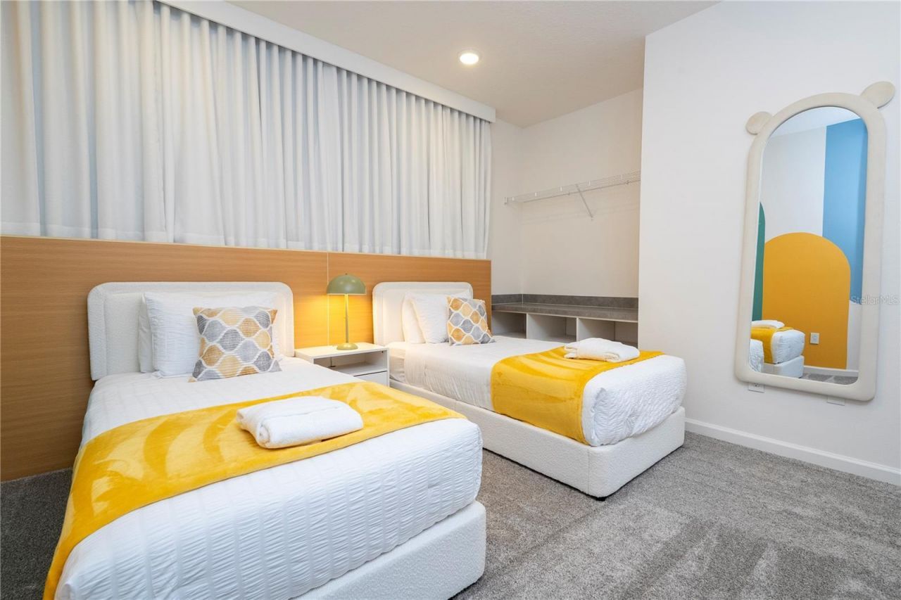 5860 High Seas Drive, Orlando, FL 32821 Photo