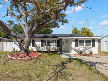 6419 43RD AVENUE N, KENNETH CITY, FL 33709