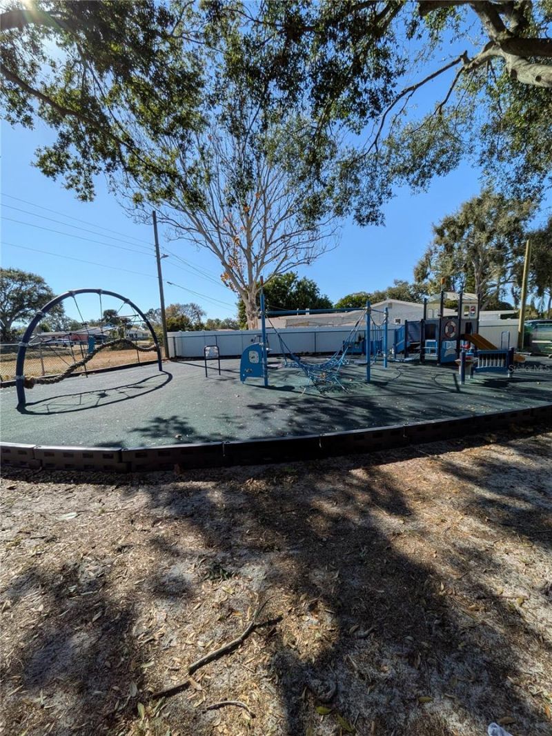 6419 43rd Avenue N, Kenneth City, FL 33709 Photo