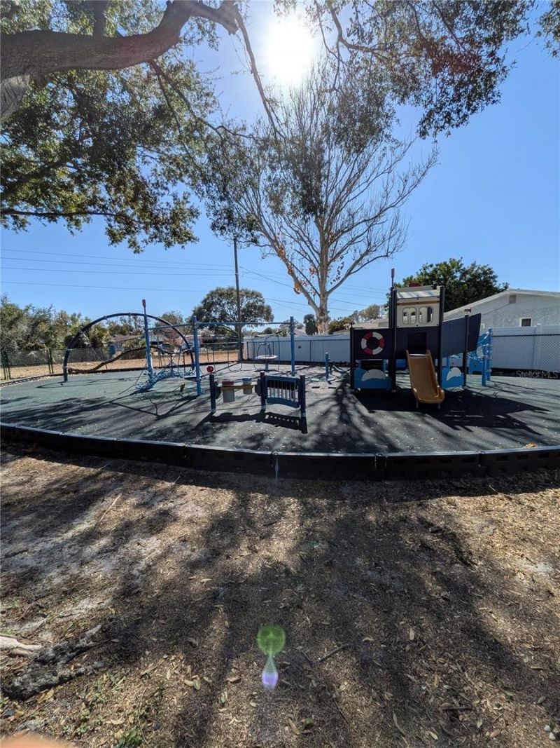 6419 43rd Avenue N, Kenneth City, FL 33709 Photo