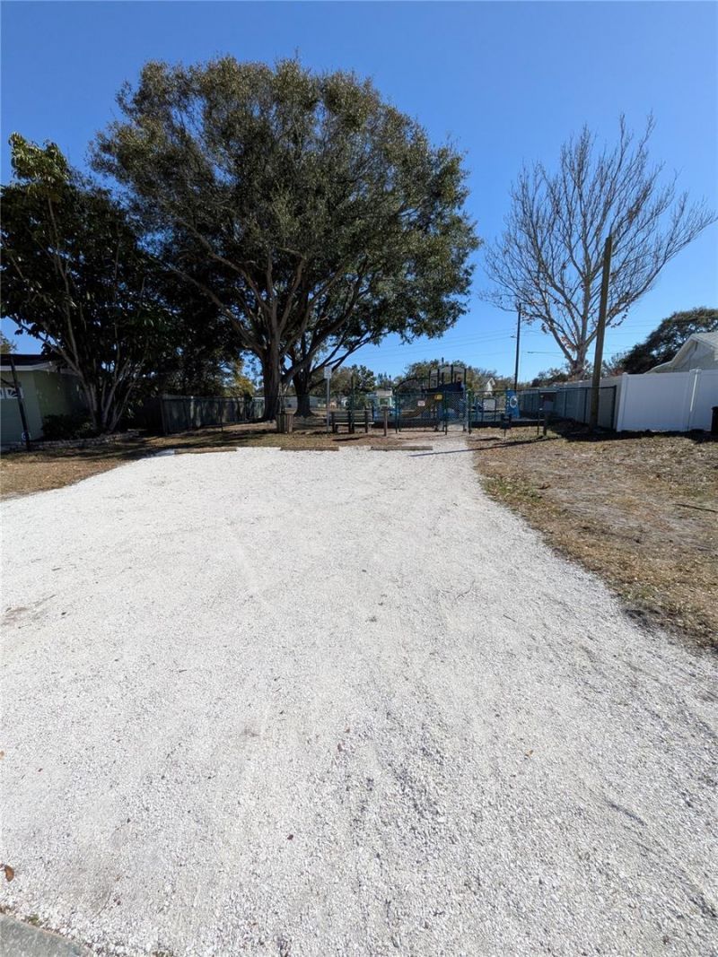 6419 43rd Avenue N, Kenneth City, FL 33709 Photo