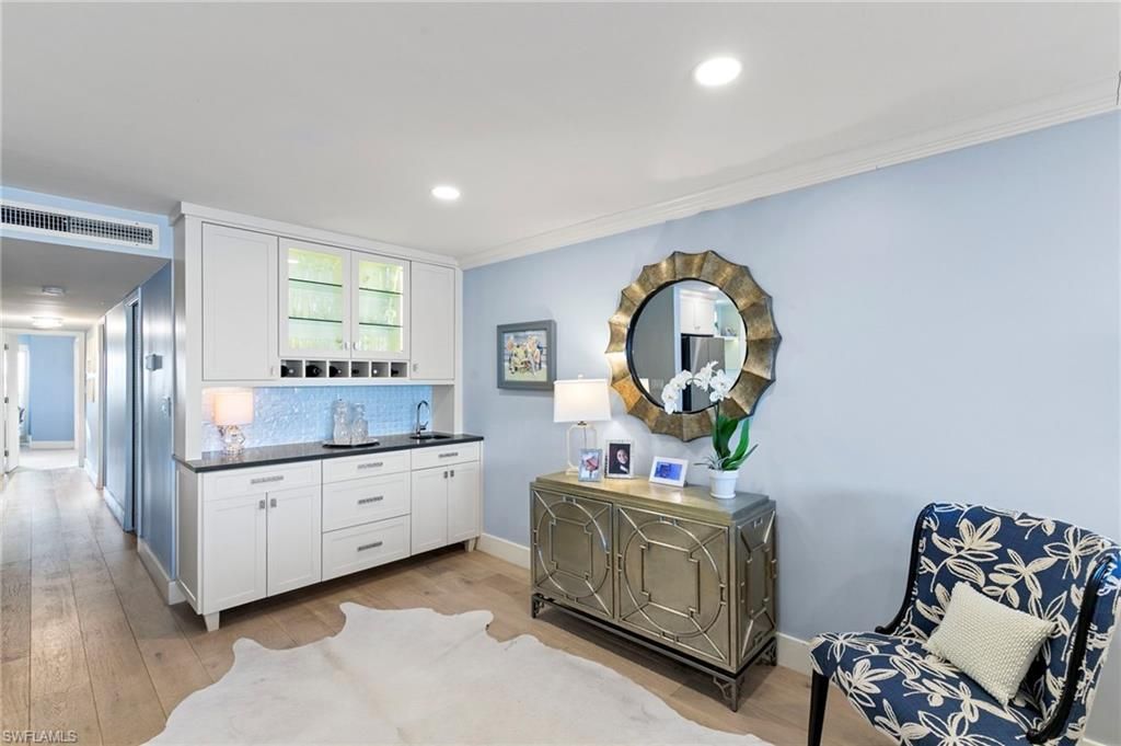 2800 Gulf Shore Blvd N, Unit 305, Naples, FL 34103 Photo