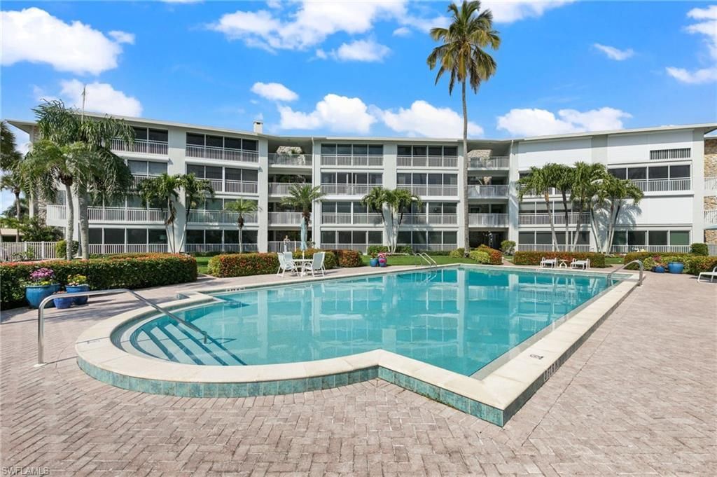 2800 Gulf Shore Blvd N, Unit 305, Naples, FL 34103 Photo
