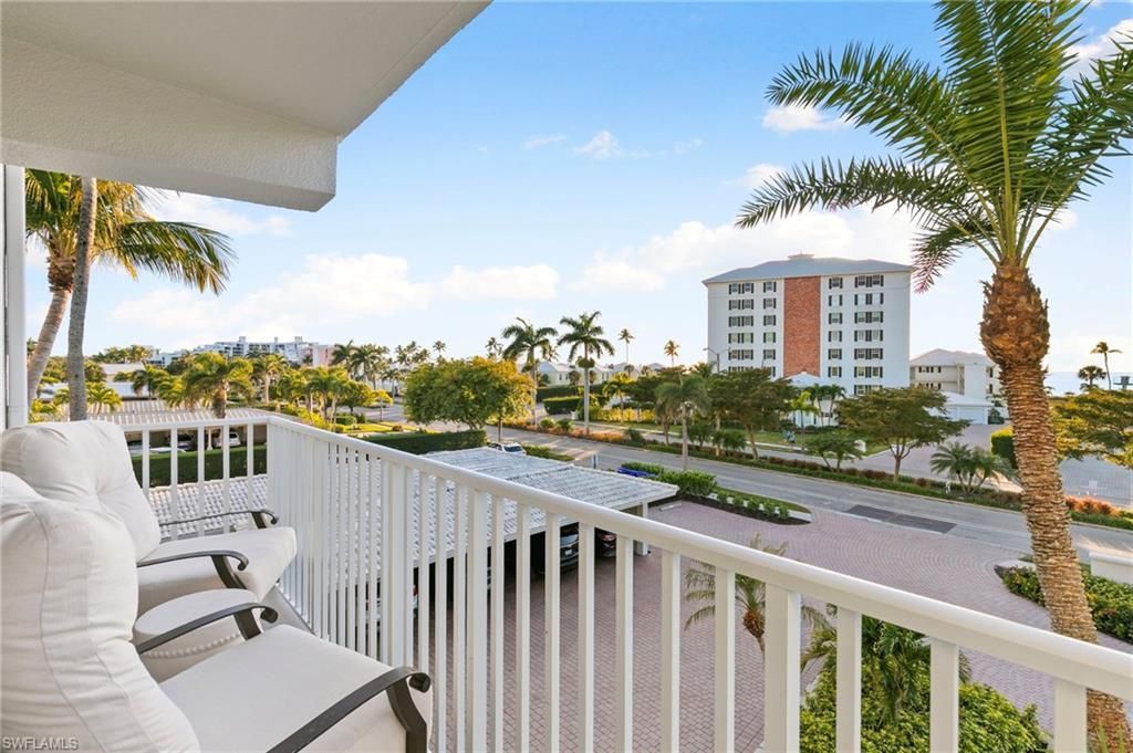 2800 Gulf Shore Blvd N, Unit 305, Naples, FL 34103 Photo