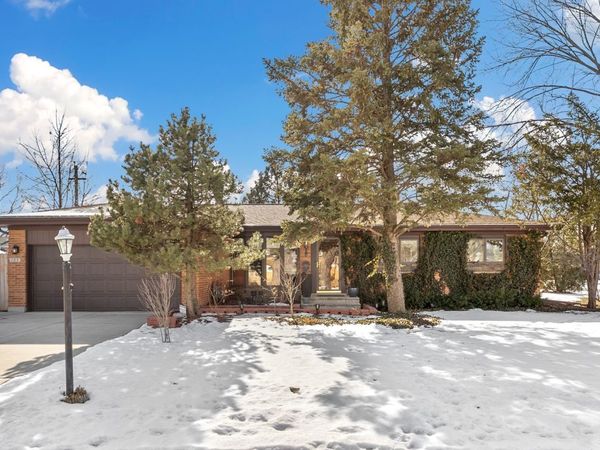 105 King Lane, Des Plaines, IL 60016