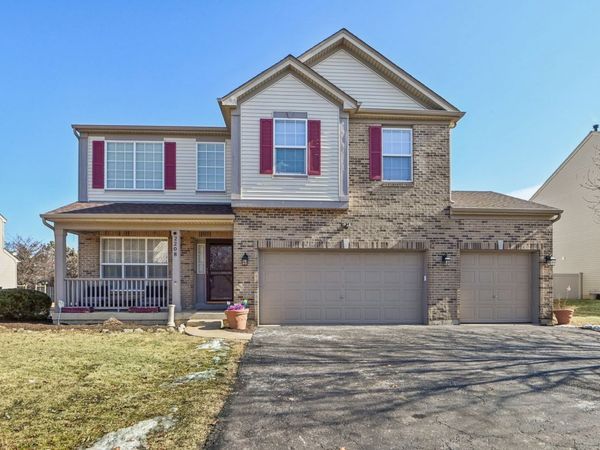 2208 Grand Pointe Trail, Aurora, IL 60503