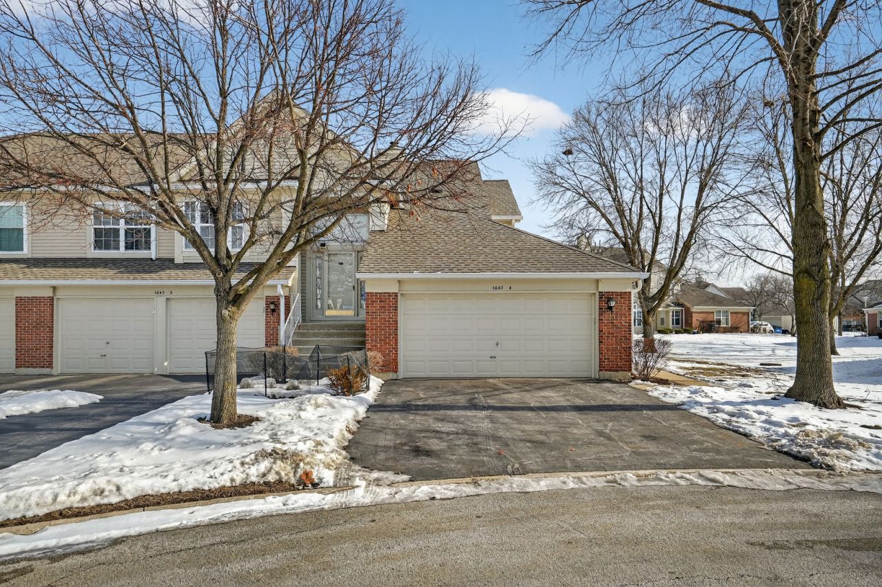 1643 Colfax Court, Unit 4, Bartlett, IL 60103 Main Photo