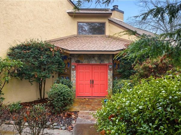 845 Waddington Court, Atlanta, GA 30350