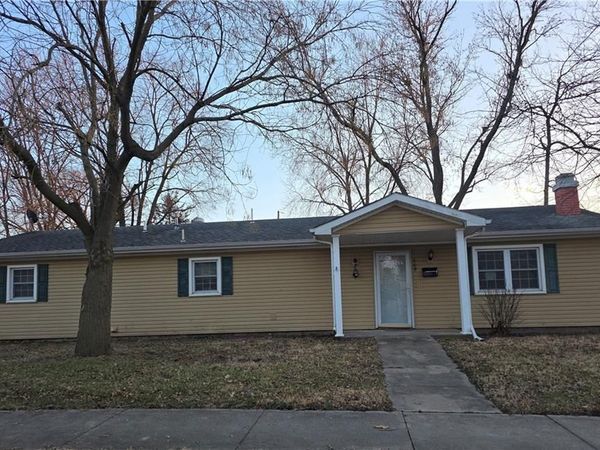 709 E Lincoln Street, Iola, KS 66749