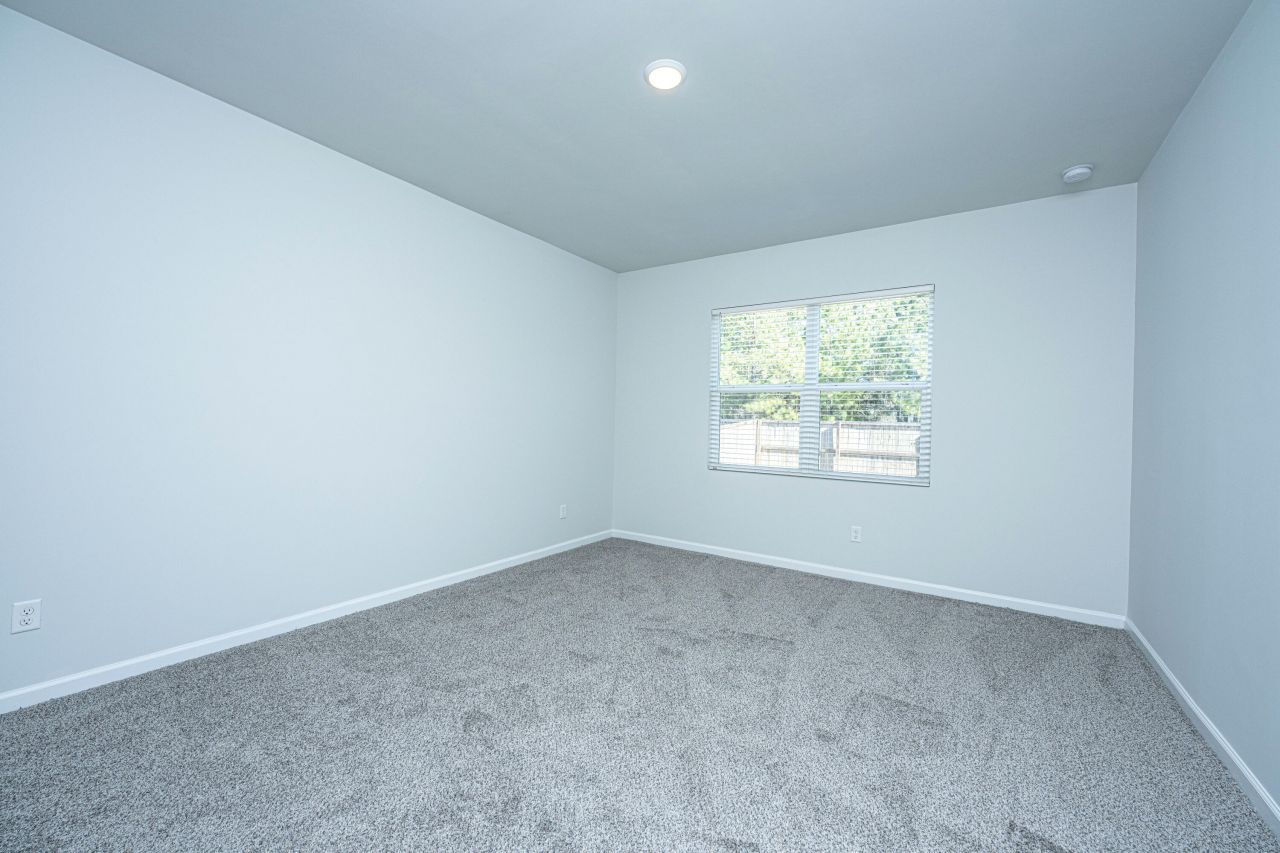 299 W Bradford Pointe Drive Photo 19