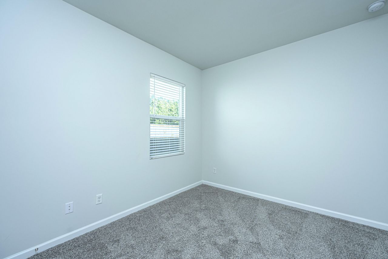 299 W Bradford Pointe Drive Photo 33