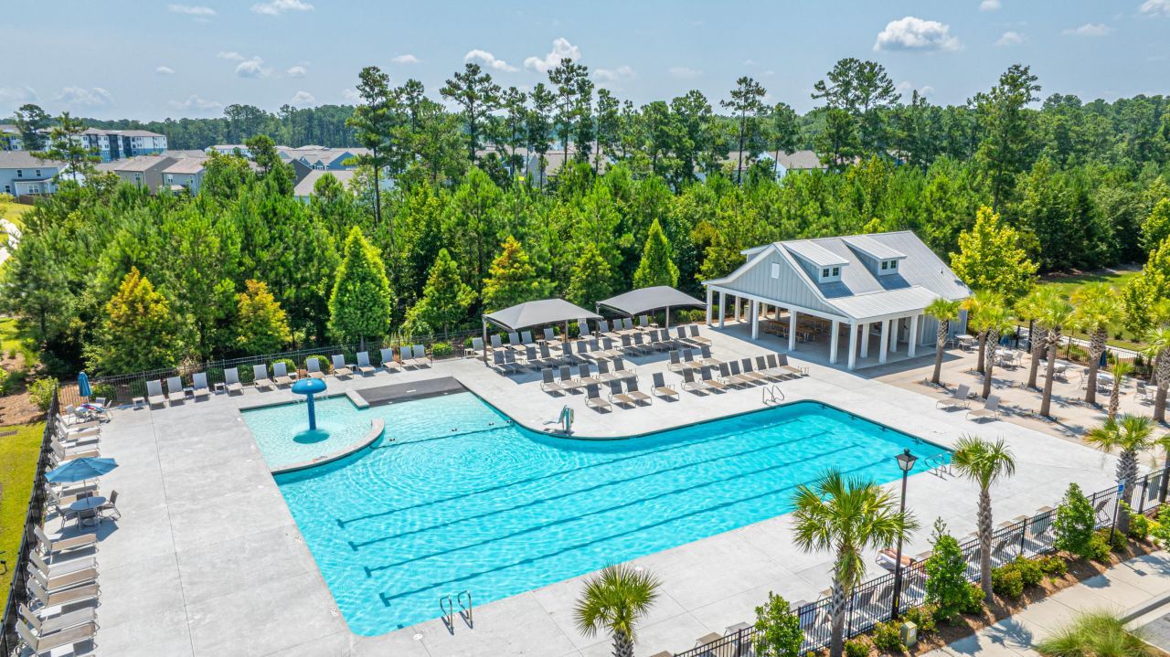 299 W Bradford Pointe Drive Photo 40