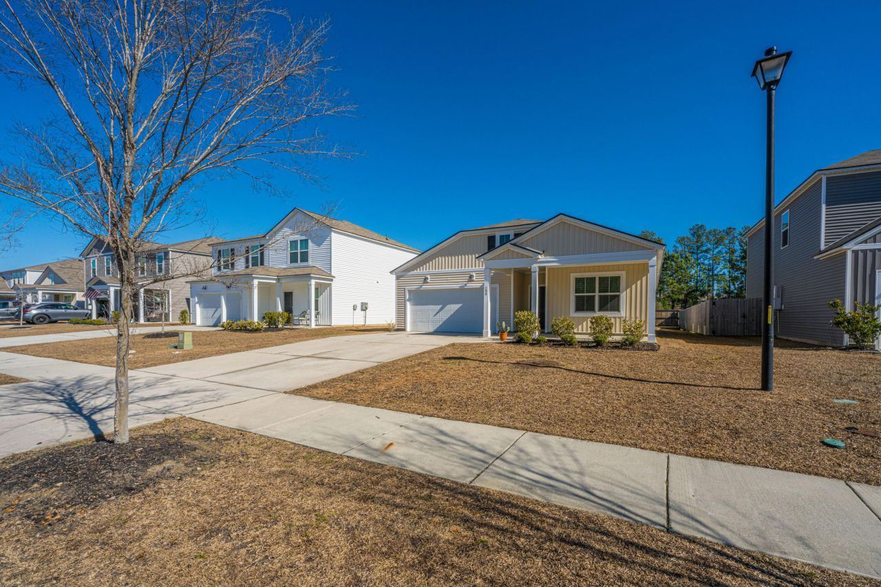 299 W Bradford Pointe Drive Photo 44