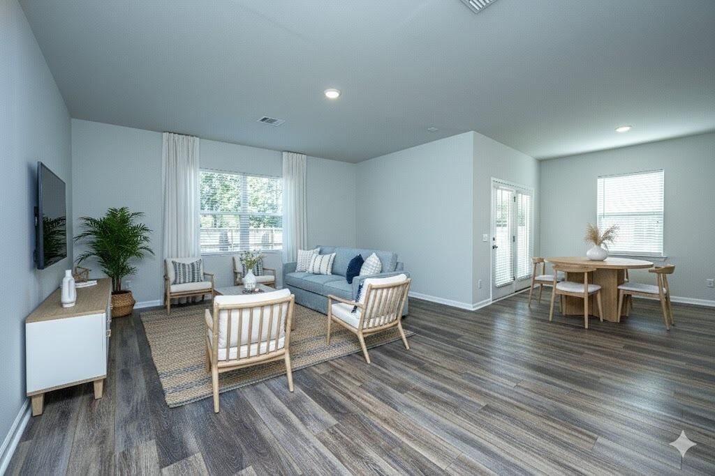 299 W Bradford Pointe Drive Photo 6