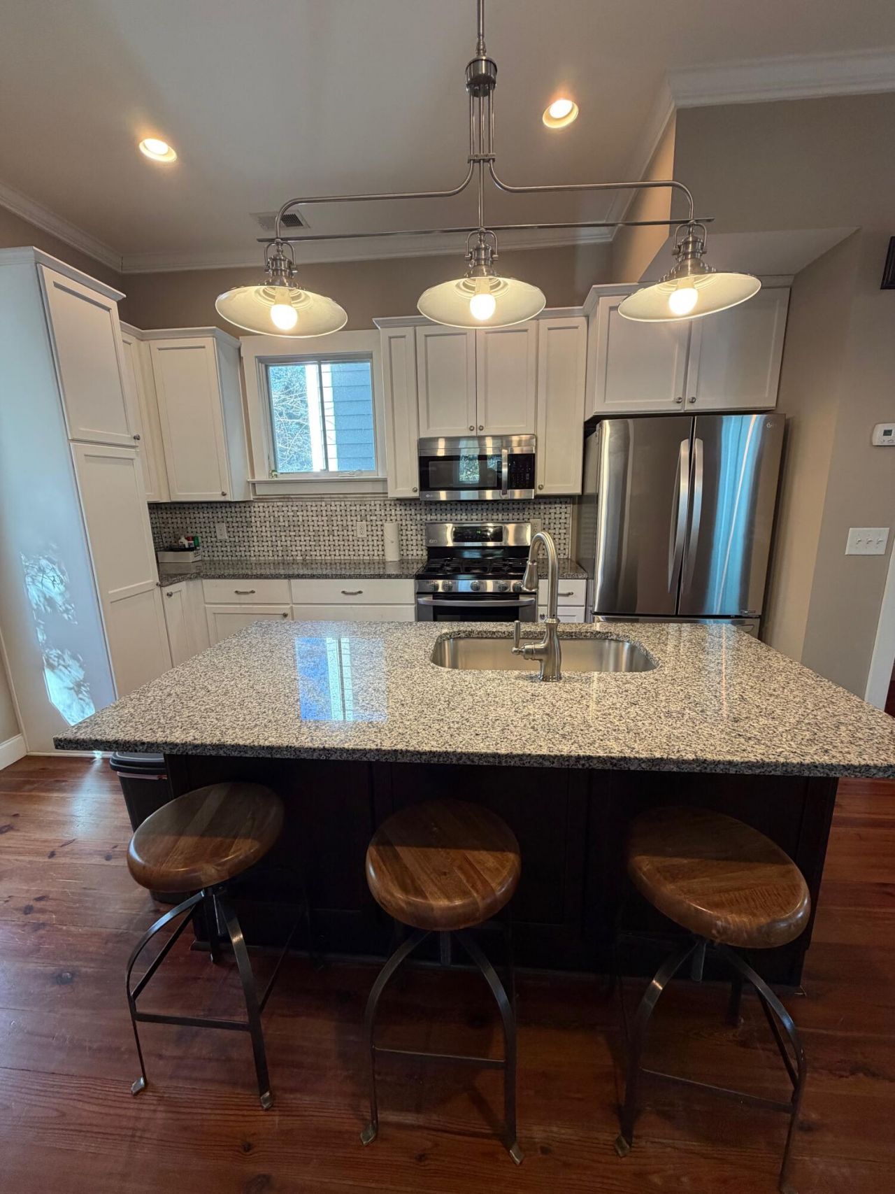 19 Engel Street Photo 9