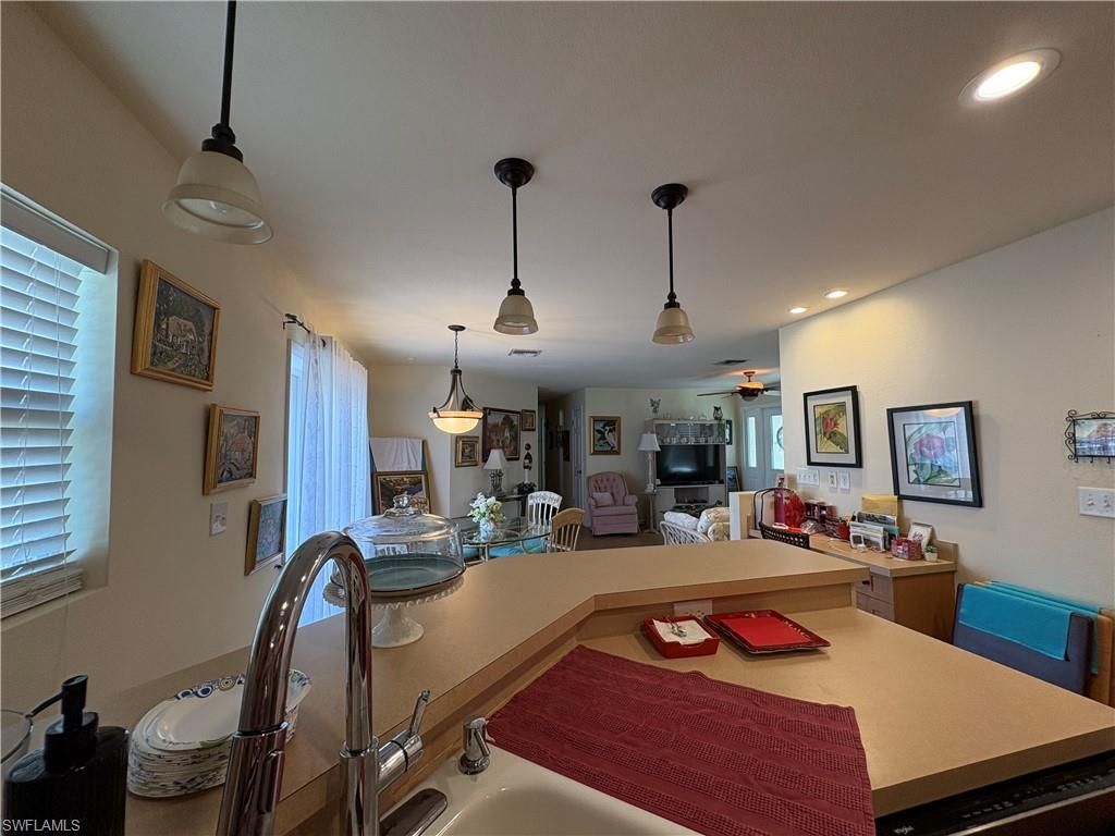 1109 SE 35th Ter, Cape Coral, FL 33904 Photo