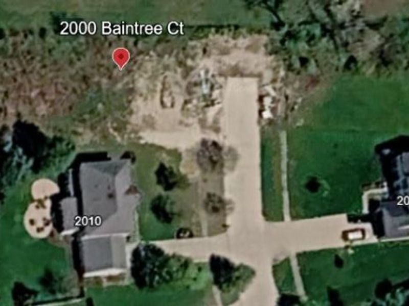 2000 Baintree Court, Brunswick Hills, OH 44212 Photo 3