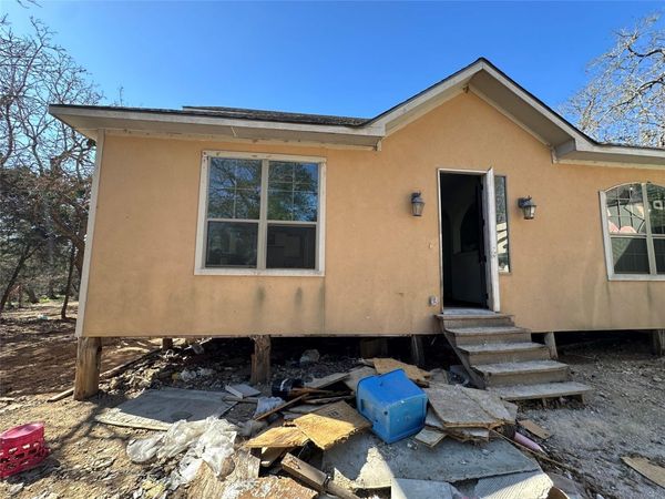 170 Scarlet Harts LN, Dale, TX 78616