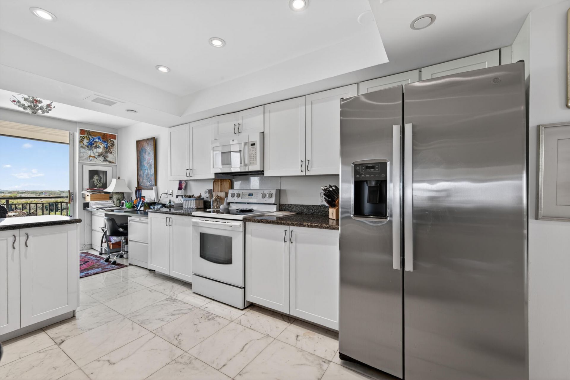 2427 Presidential Way, Unit 803, West Palm Beach, FL 33401 Photo