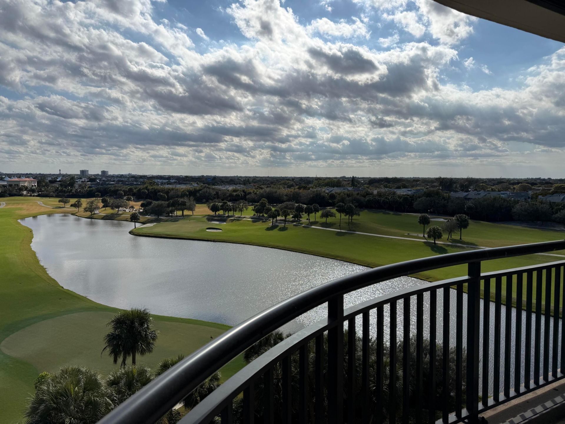 2427 Presidential Way, Unit 803, West Palm Beach, FL 33401 Photo