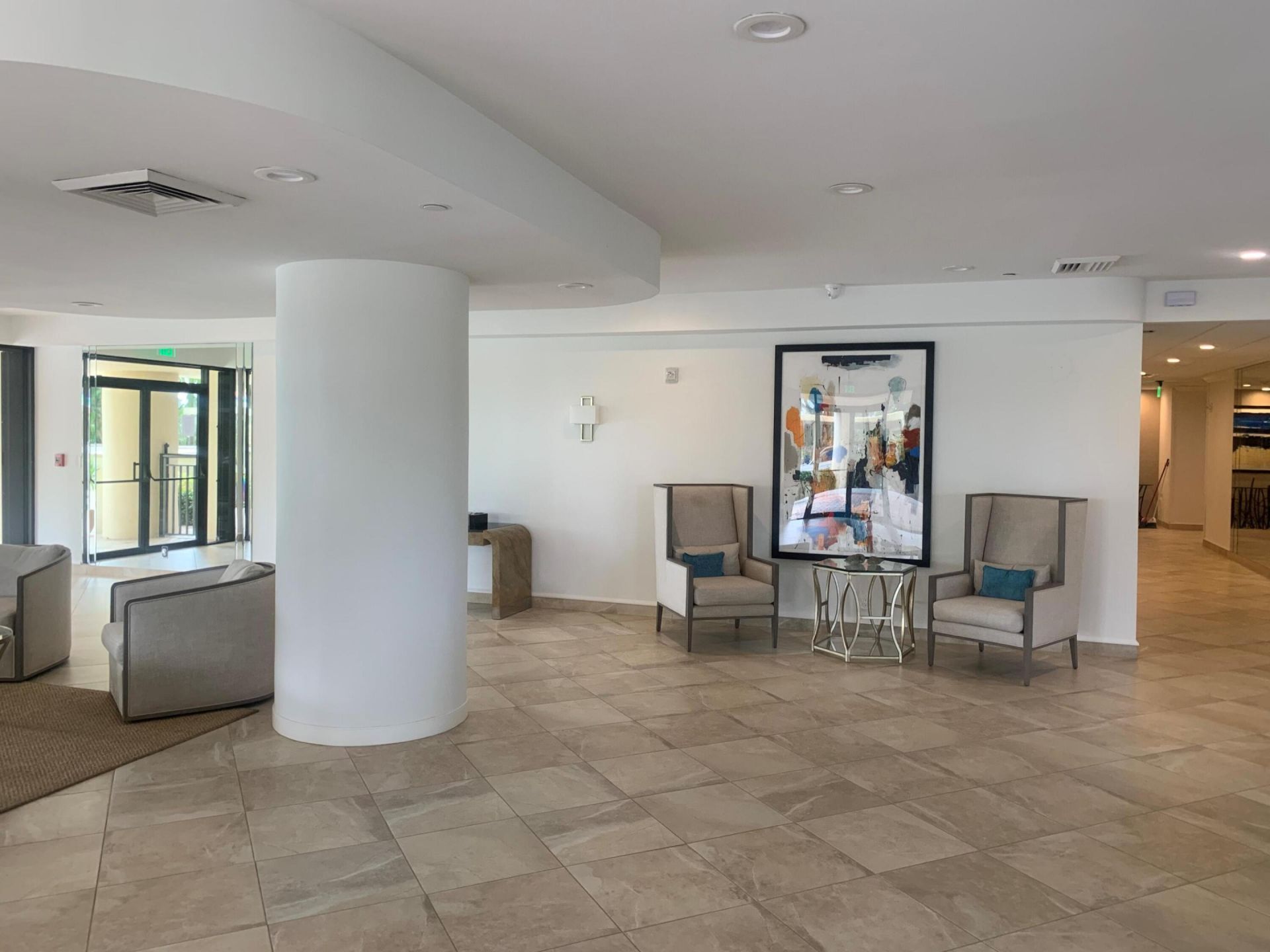 2427 Presidential Way, Unit 803, West Palm Beach, FL 33401 Photo