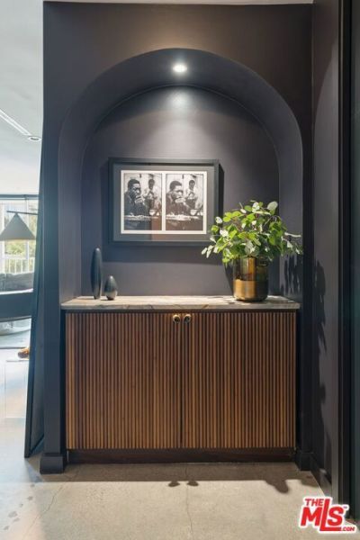 1400 N Sweetzer Avenue, Unit 301, West Hollywood, CA 90069 Main Photo