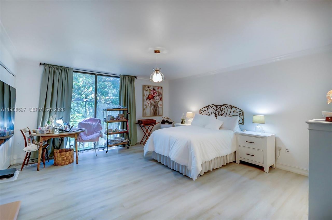 3831 Estepona Ave , Unit 11-D-2, Doral, FL 33178 Photo