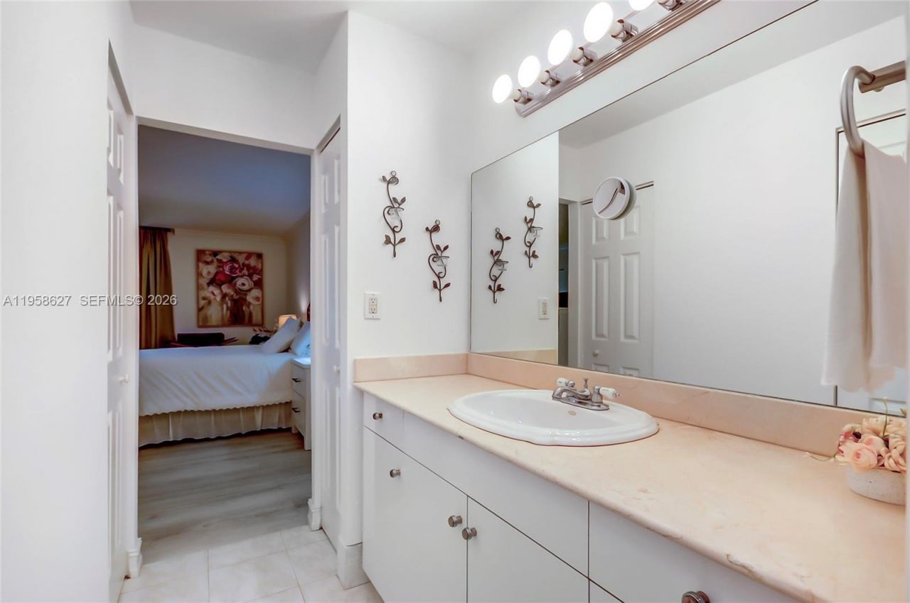 3831 Estepona Ave , Unit 11-D-2, Doral, FL 33178 Photo