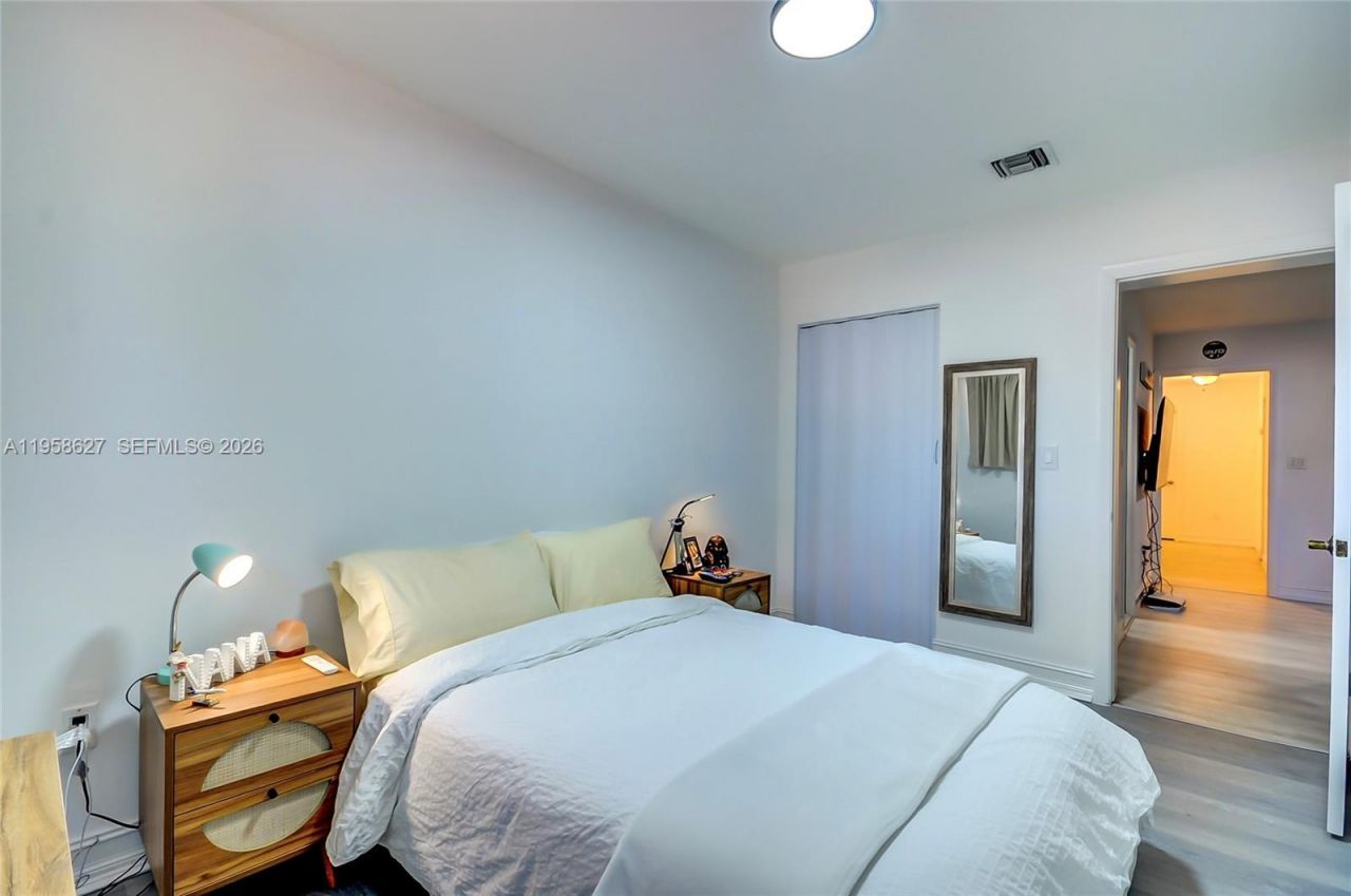 3831 Estepona Ave , Unit 11-D-2, Doral, FL 33178 Photo