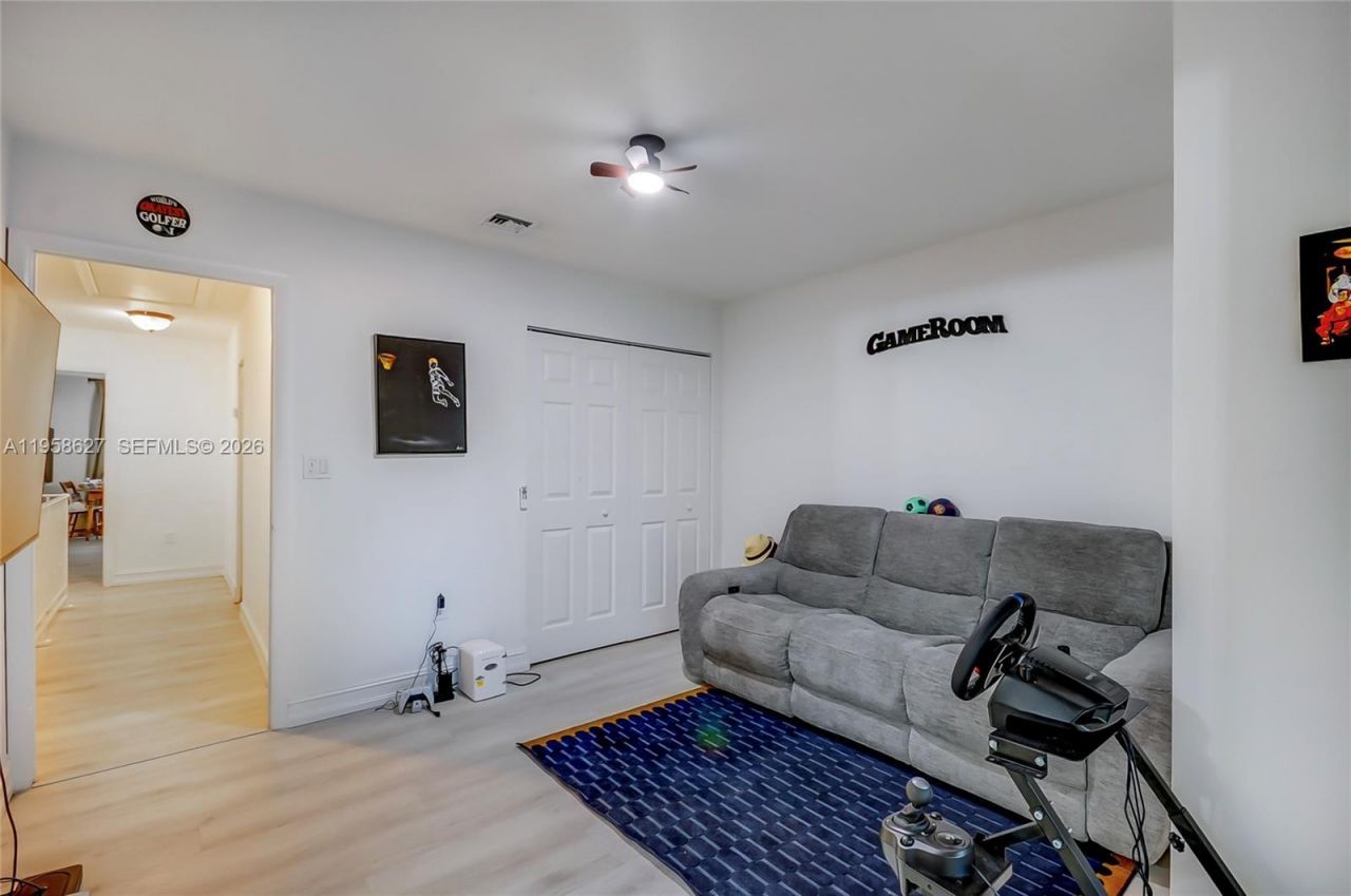 3831 Estepona Ave , Unit 11-D-2, Doral, FL 33178 Photo