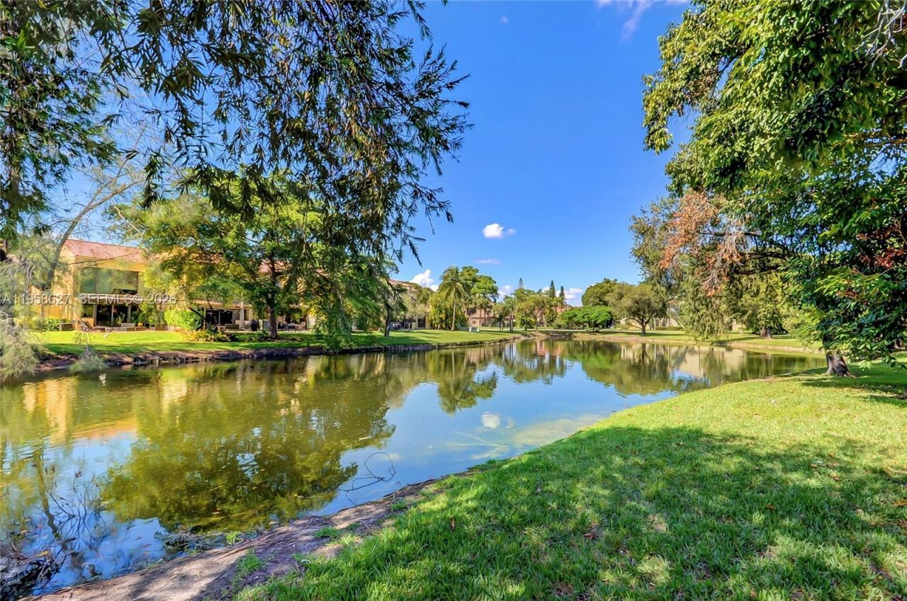 3831 Estepona Ave , Unit 11-D-2, Doral, FL 33178 Photo