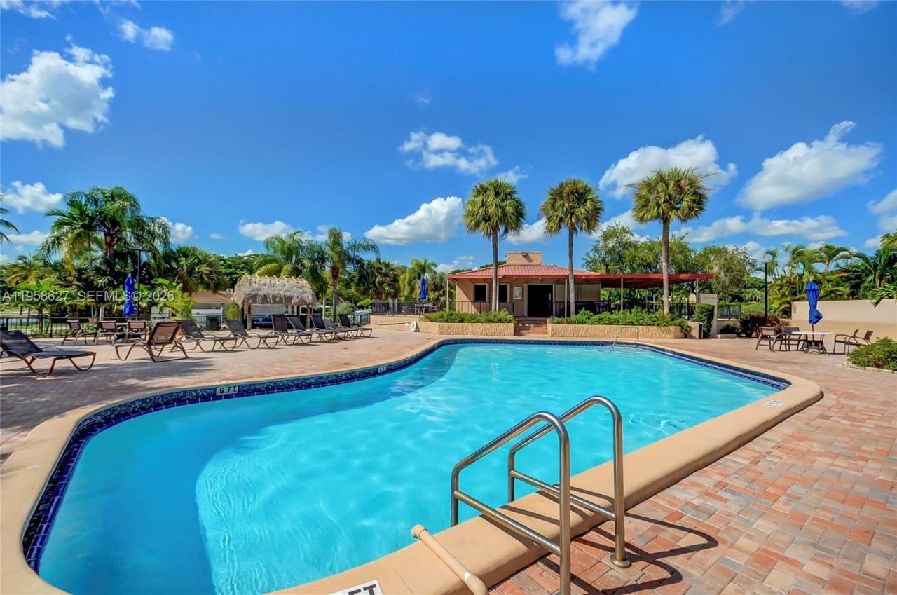 3831 Estepona Ave , Unit 11-D-2, Doral, FL 33178 Photo