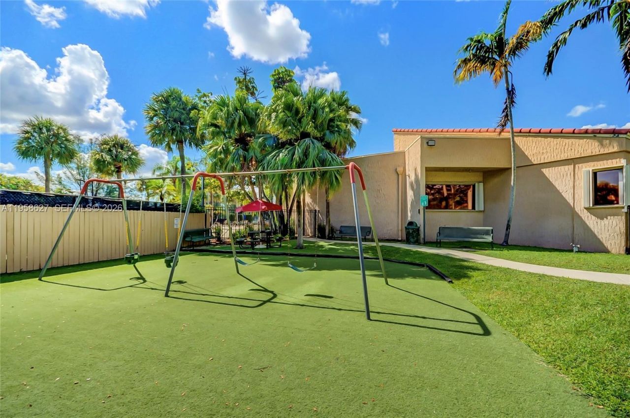 3831 Estepona Ave , Unit 11-D-2, Doral, FL 33178 Photo