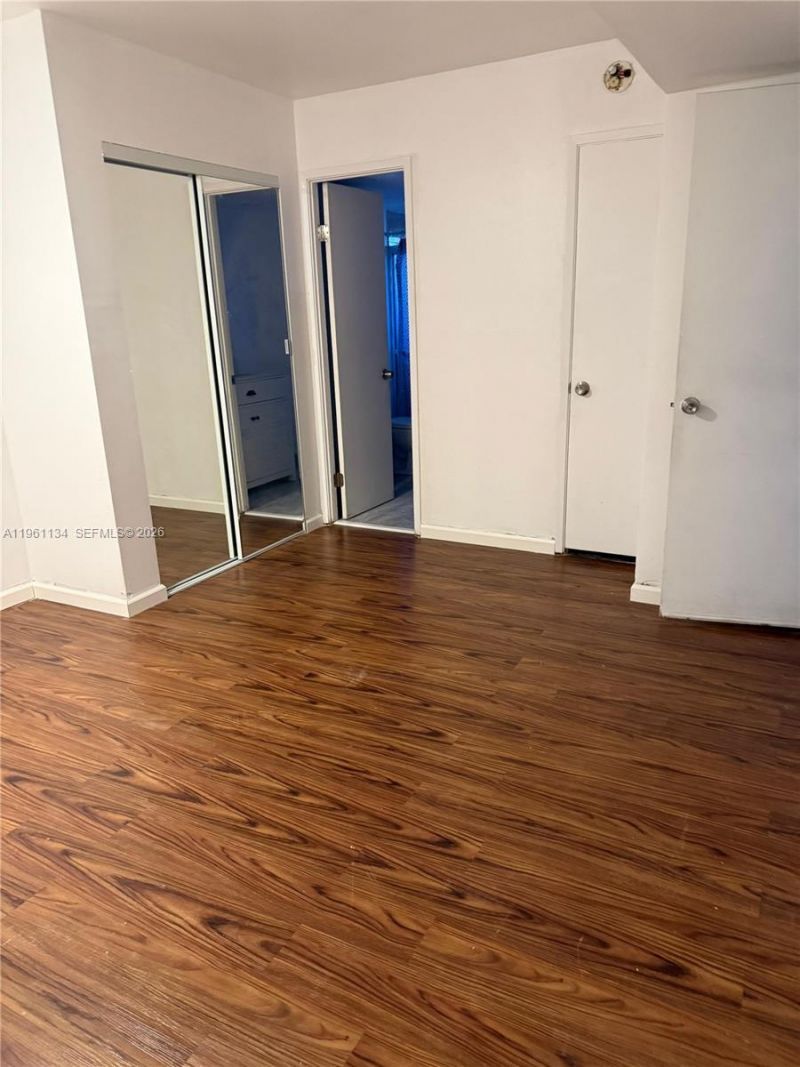 1710 NE 191st St , Unit 116-3, Miami, FL 33179 Photo