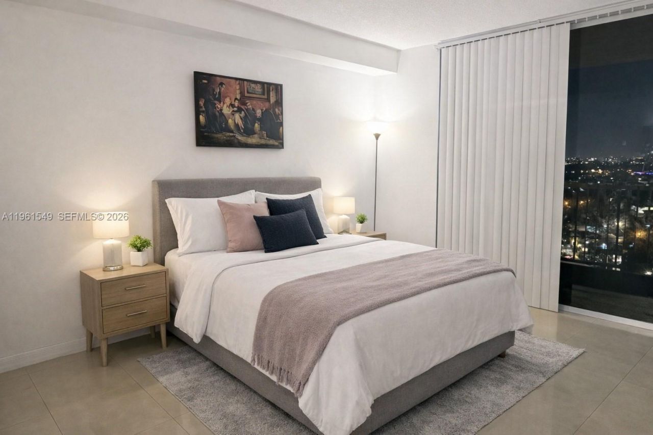 1 Glen Royal Pkwy , Unit 1404, Miami, FL 33125 Photo