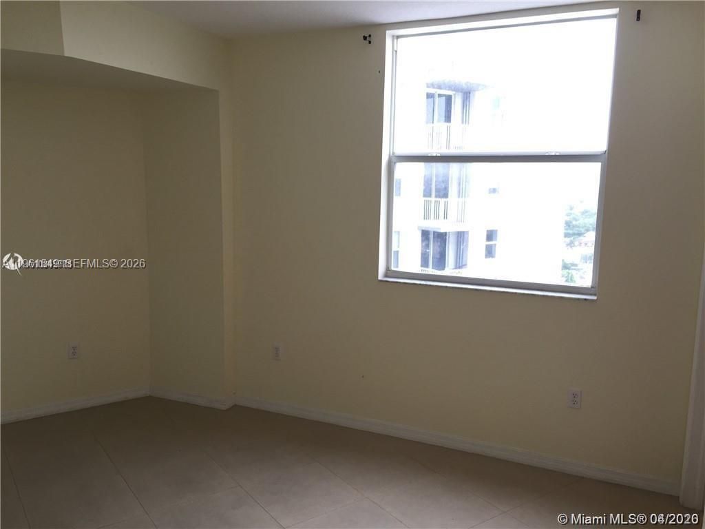 1 Glen Royal Pkwy , Unit 1404, Miami, FL 33125 Photo