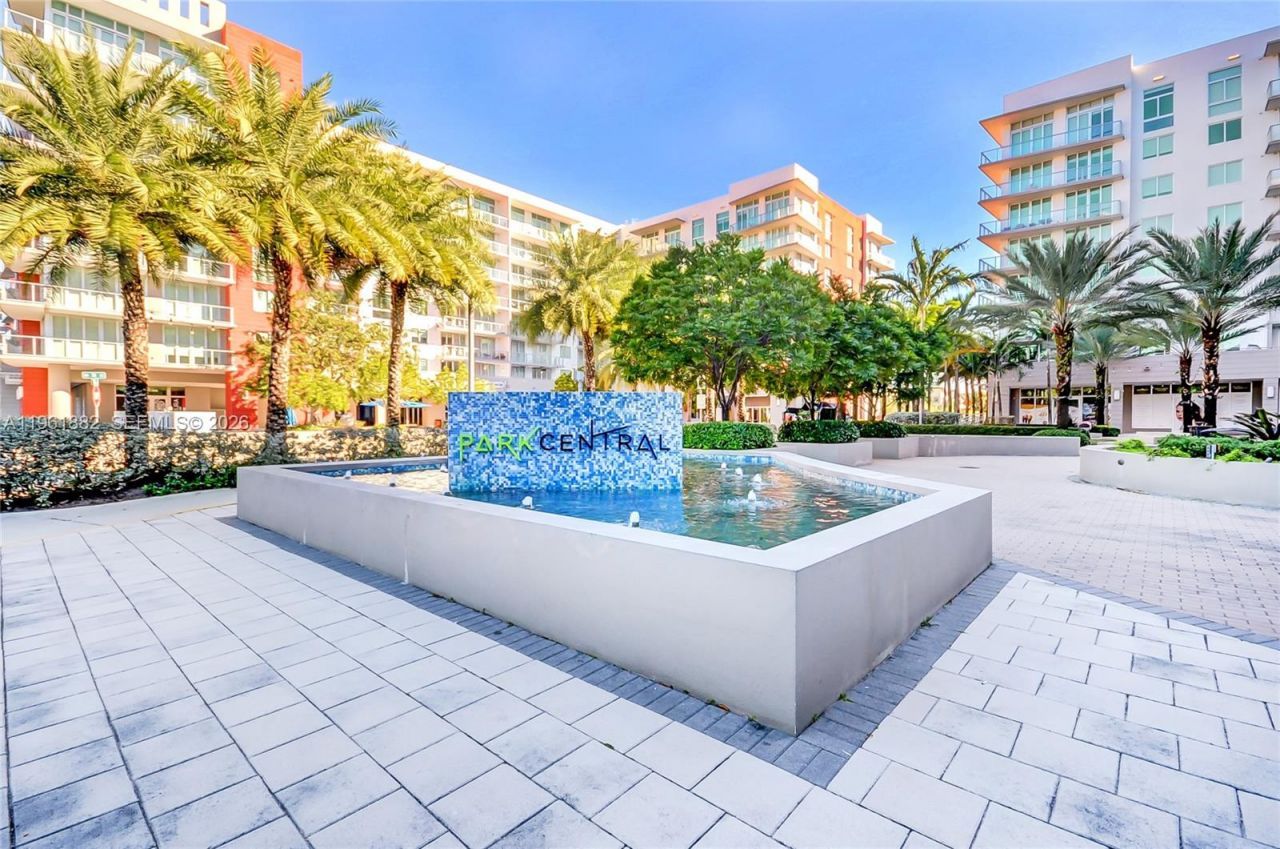 7661 NW 107th Ave , Unit 506, Doral, FL 33178 Photo