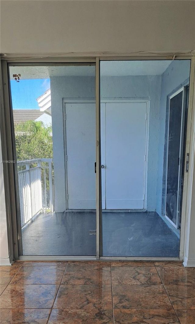 8520 SW 212th St, Unit 306, Cutler Bay, FL 33189 Photo