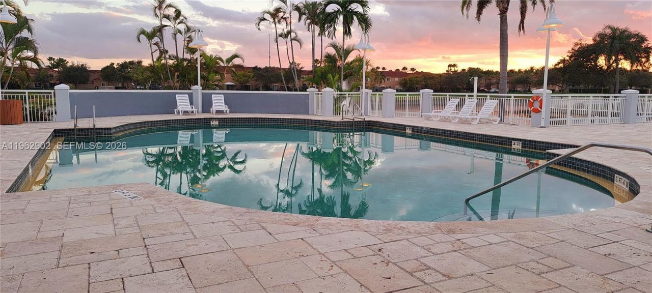 8520 SW 212th St, Unit 306, Cutler Bay, FL 33189 Photo