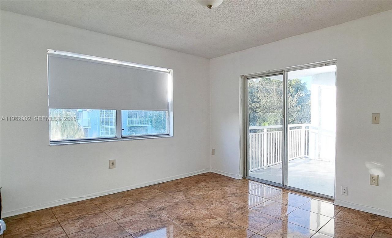 8520 SW 212th St, Unit 306, Cutler Bay, FL 33189 Photo