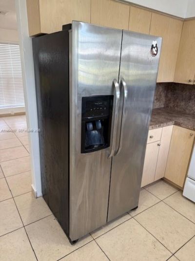 3921-3923 NW 164th St, Miami Gardens, FL 33054 Photo