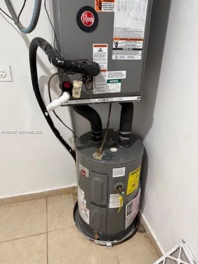 3921-3923 NW 164th St, Miami Gardens, FL 33054 Photo