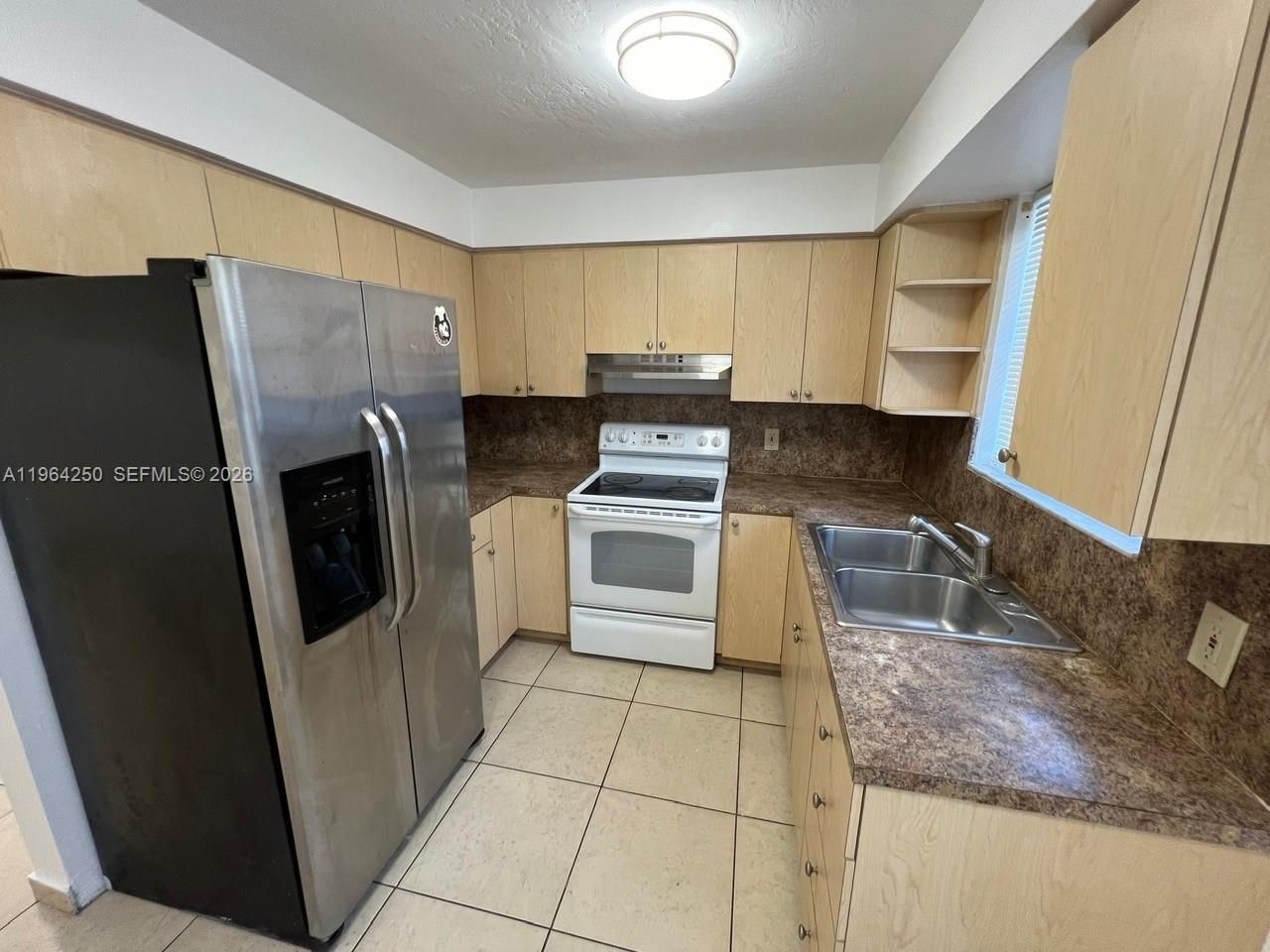 3921-3923 NW 164th St, Miami Gardens, FL 33054 Photo