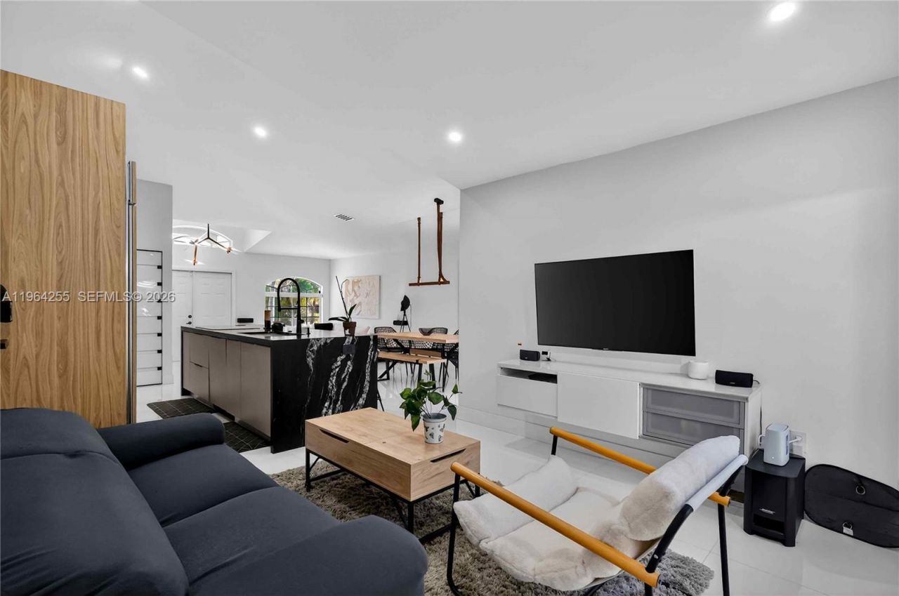 160 SW 206th Ave, Pembroke Pines, FL 33029 Photo