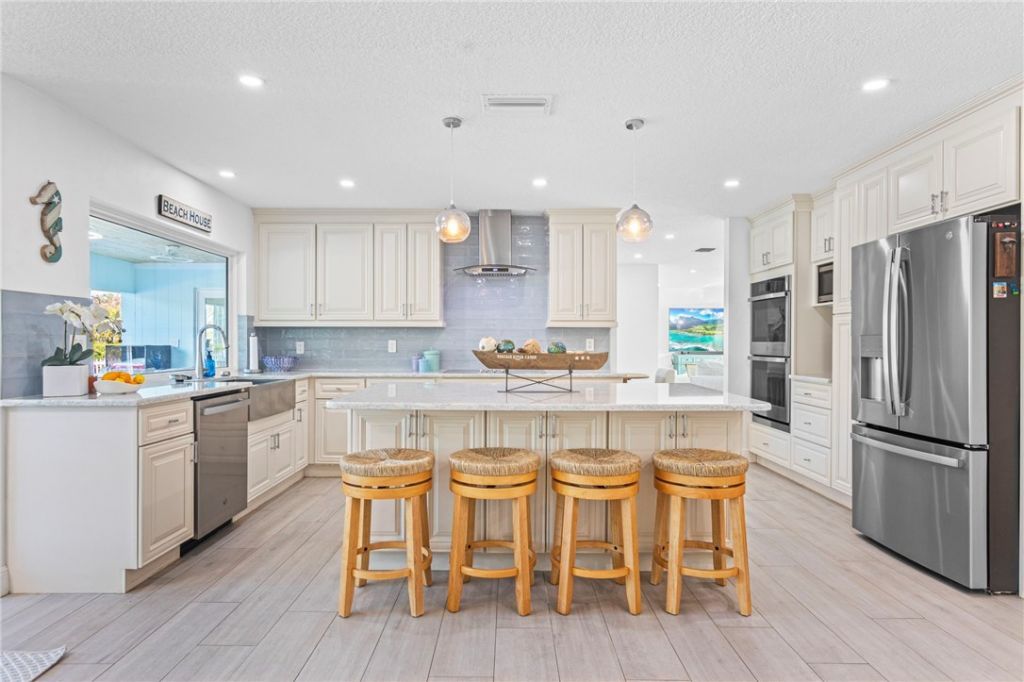 8 Seahorse Lane, Vero Beach, FL 32960 Photo