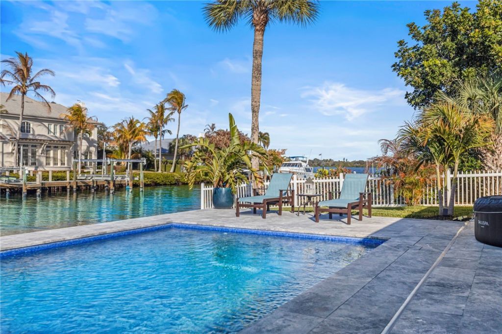 8 Seahorse Lane, Vero Beach, FL 32960 Photo