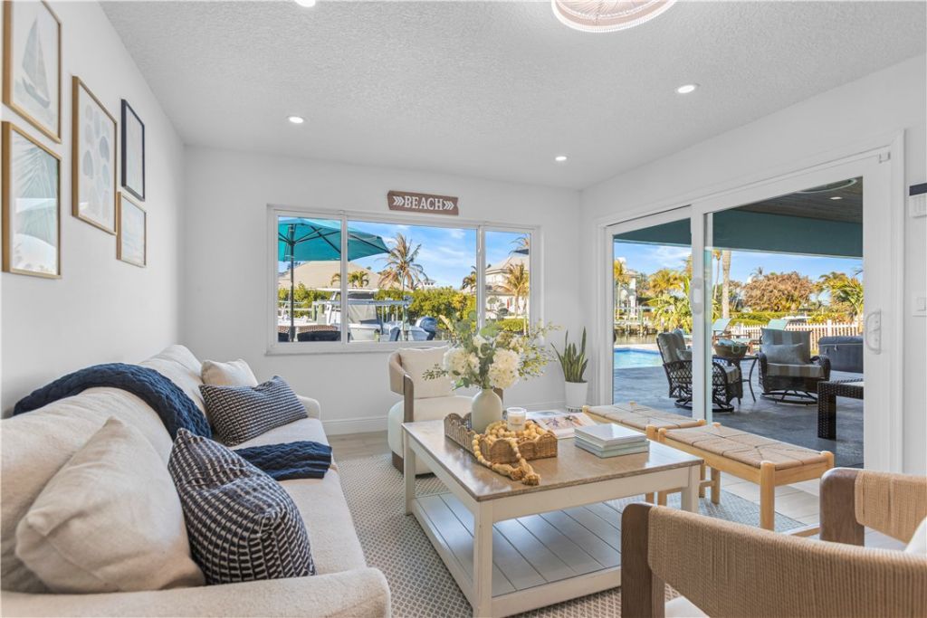 8 Seahorse Lane, Vero Beach, FL 32960 Photo