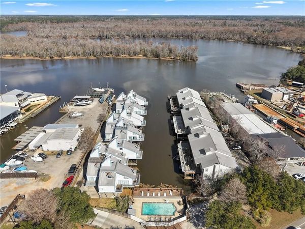 141 HWY 22 E Highway, Unit E 3, Madisonville, LA 70447